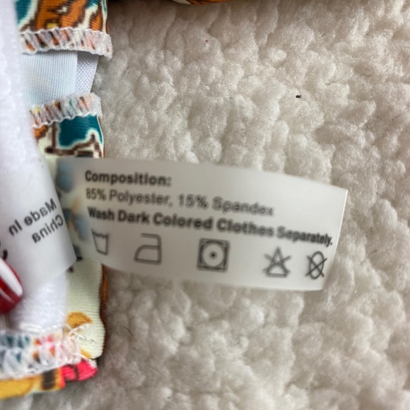 NWT Zaful floral bikini top - Picture 5 of 5